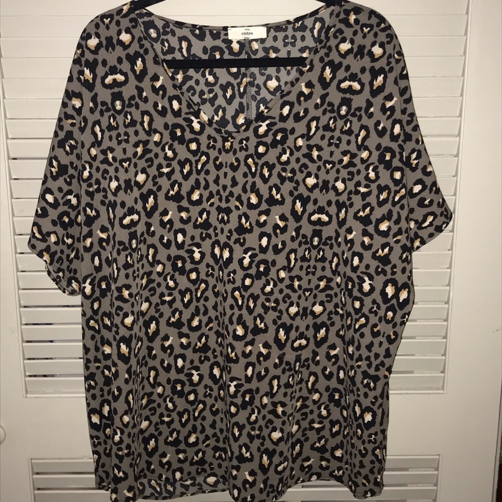 “Entro” Printed Top